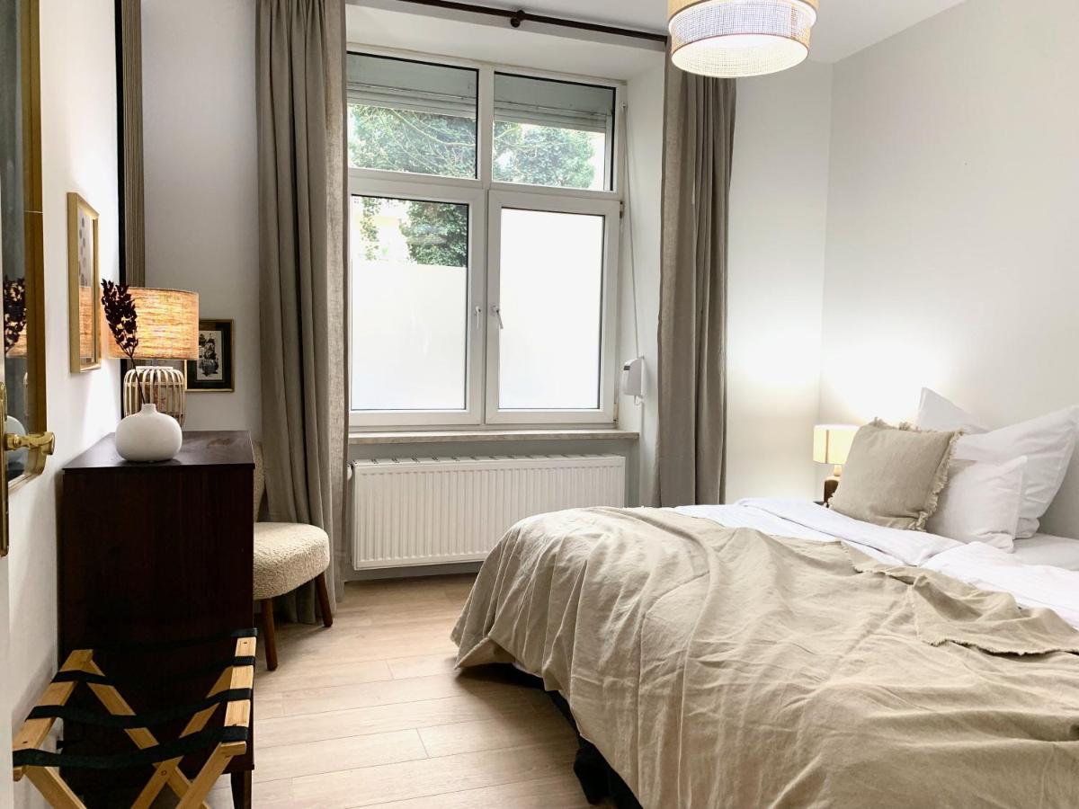 Cosy, Spacious, And Apartment Berlin