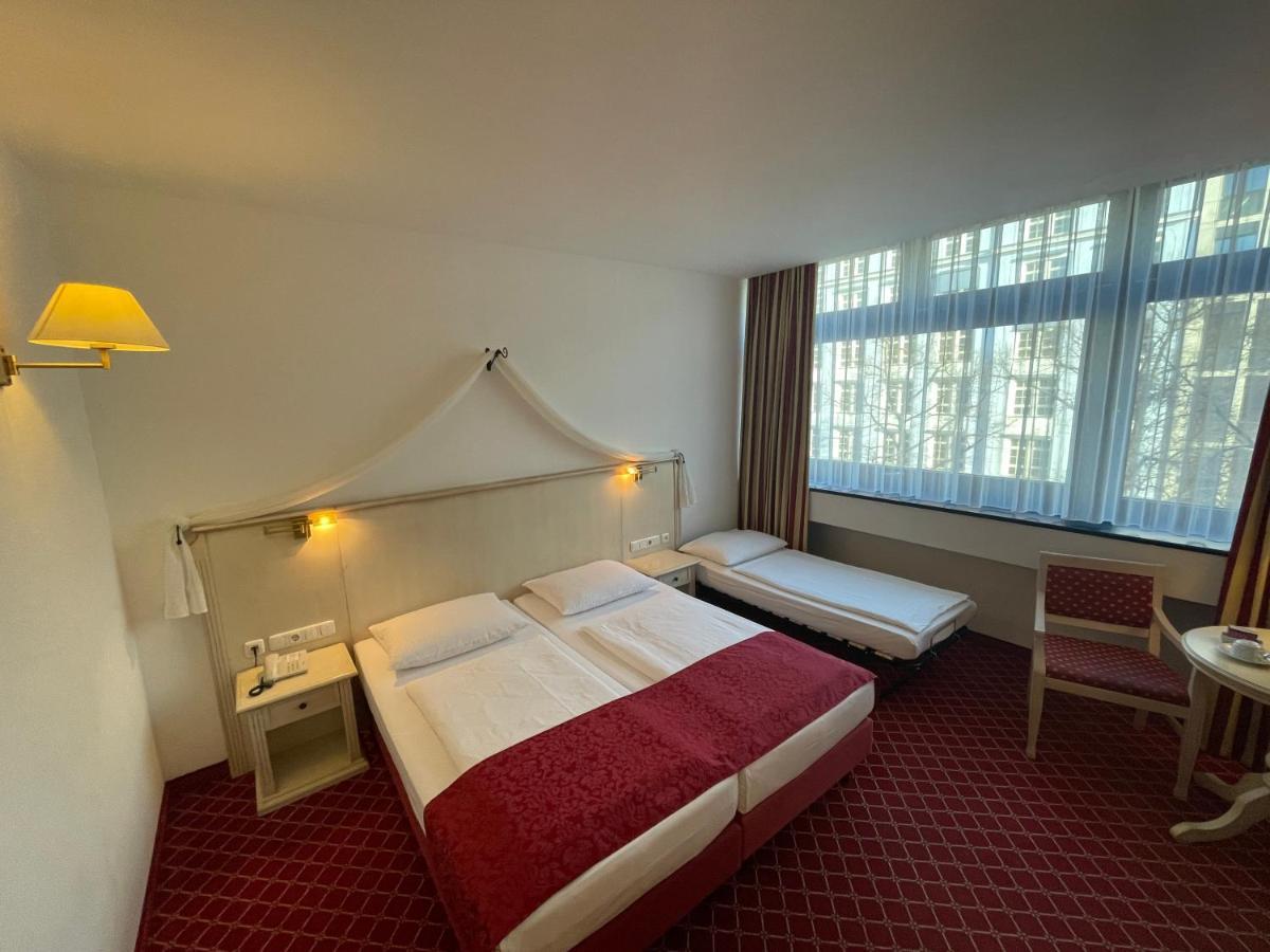 Hotel Chateau Kurfuerstendamm 4*