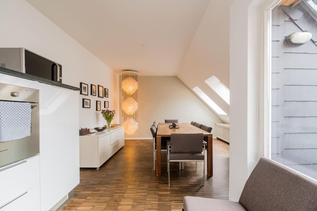 Ruhige Dachwohnung Mit Terrasse Mitte - Spacious Modern Rooftop Loft In Mitte *