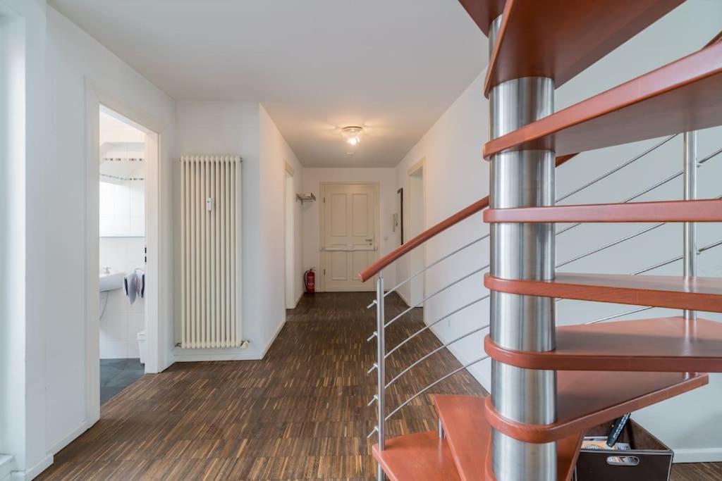 Lejlighed Ruhige Dachwohnung Mit Terrasse Mitte - Spacious Modern Rooftop Loft In Mitte *