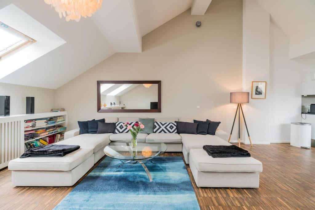 Lejlighed Ruhige Dachwohnung Mit Terrasse Mitte - Spacious Modern Rooftop Loft In Mitte