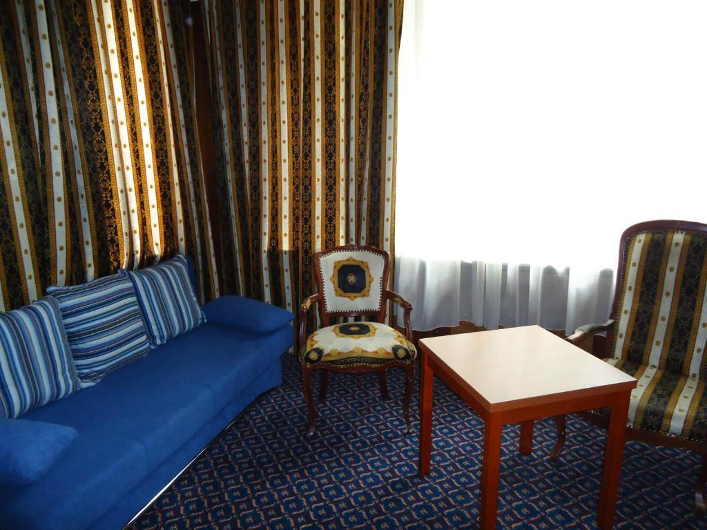 Am Kurfuerstendamm Berlin