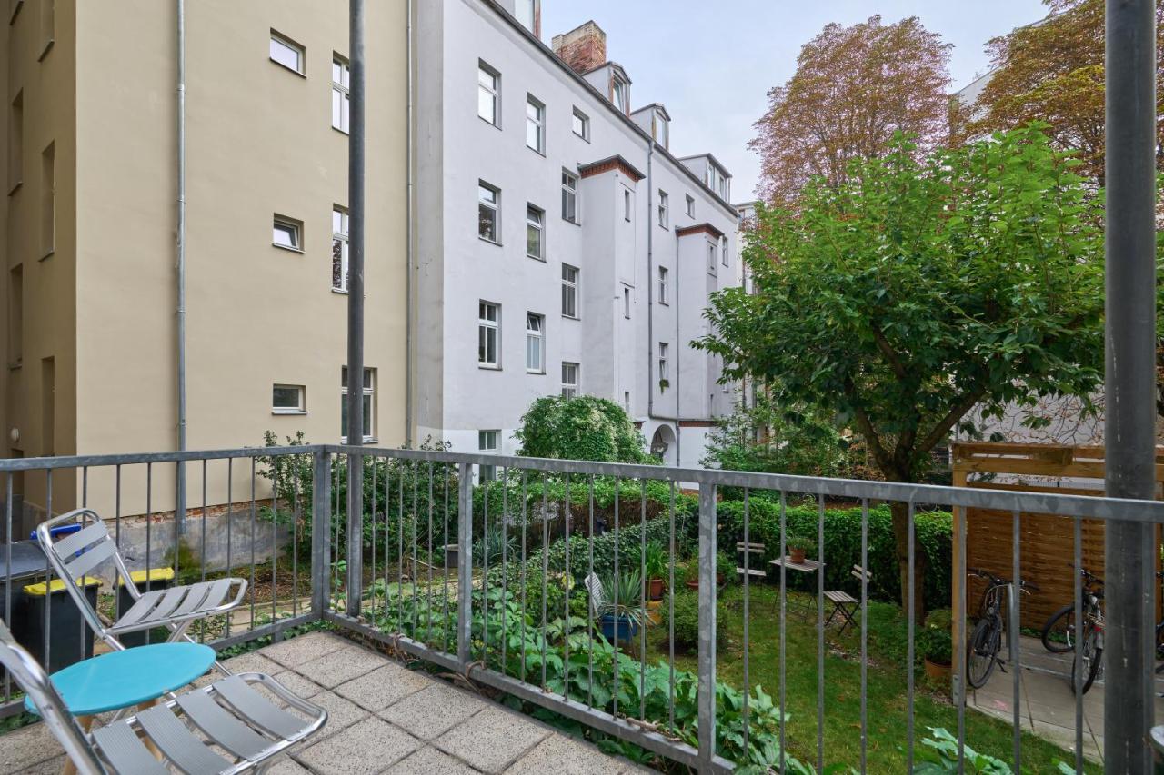 Cityapartment Fuer Bis Zu 8 Personen Berlin