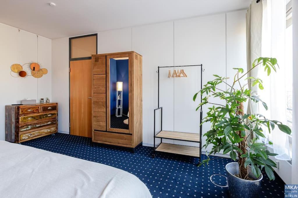 150 M² Unterkunft Mit Billard, Kicker & Parkplatz Apartment Berlin