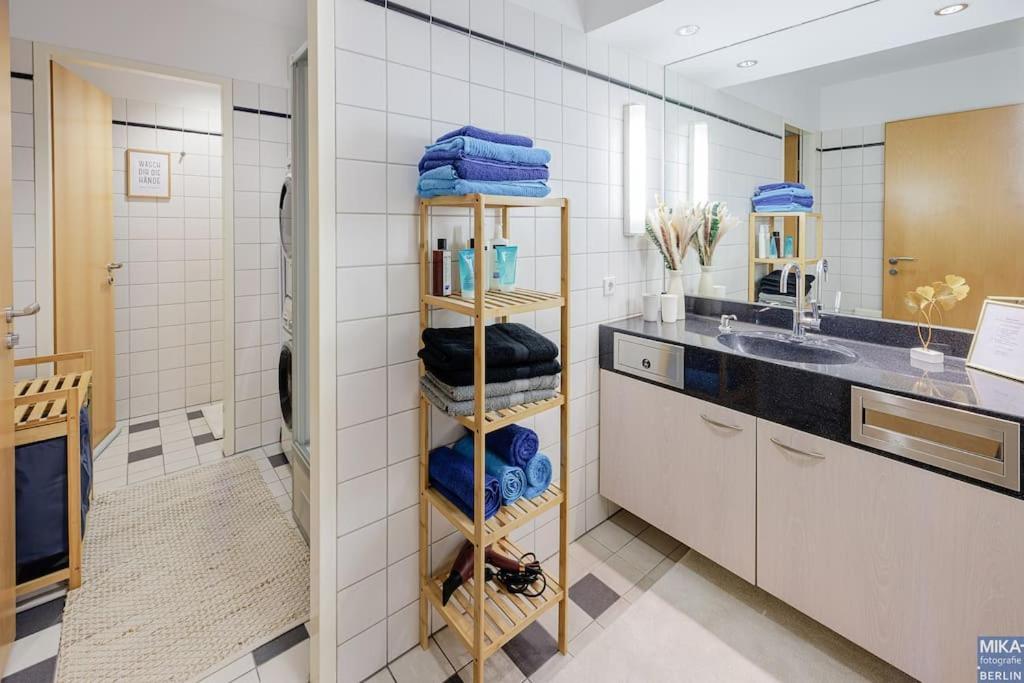 150 M² Unterkunft Mit Billard, Kicker & Parkplatz Apartment *