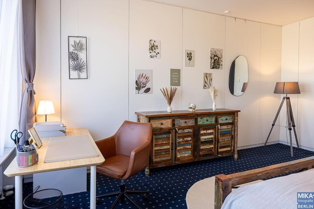 150 M² Unterkunft Mit Billard, Kicker & Parkplatz Apartment