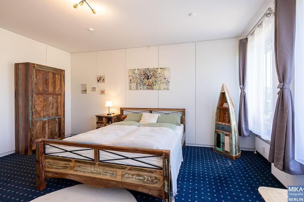 Apartment 150 M² Unterkunft Mit Billard, Kicker & Parkplatz Berlin