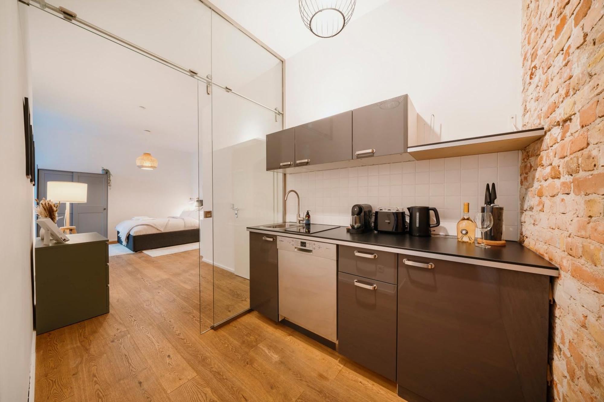 Homely - Super Modern, Center, Rosenthalerplatz *