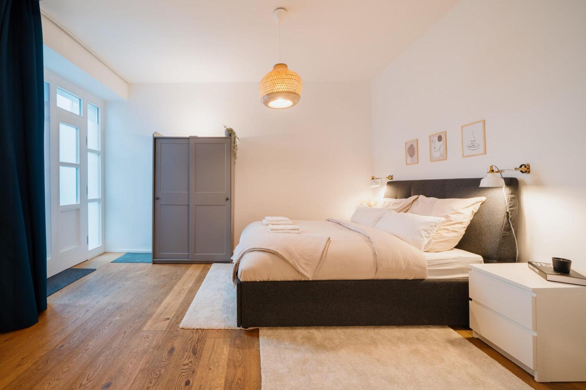 Homely - Super Modern, Center, Rosenthalerplatz Apartment