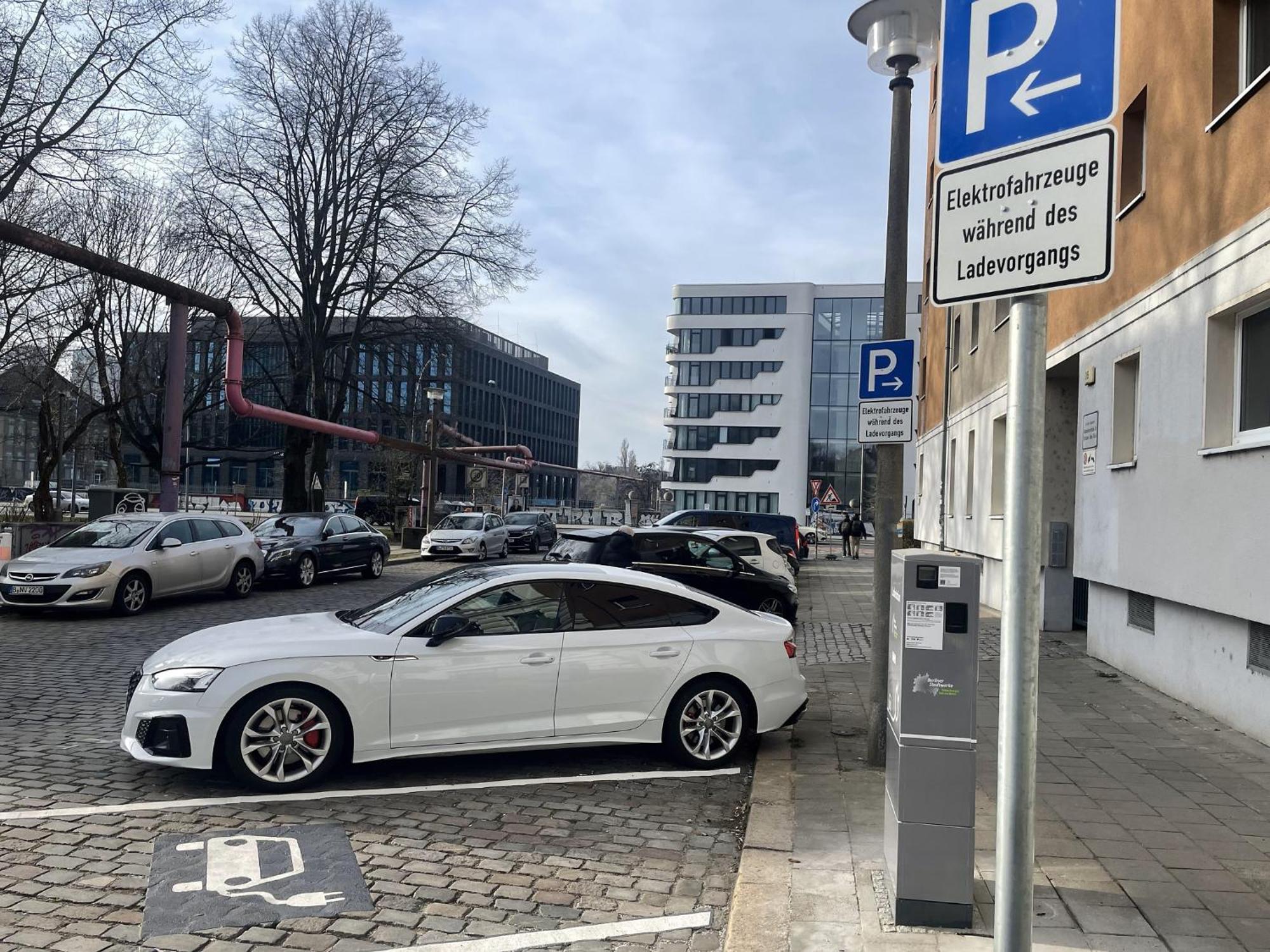Lejlighed 3 Neben Warschauer Platz Und Spree