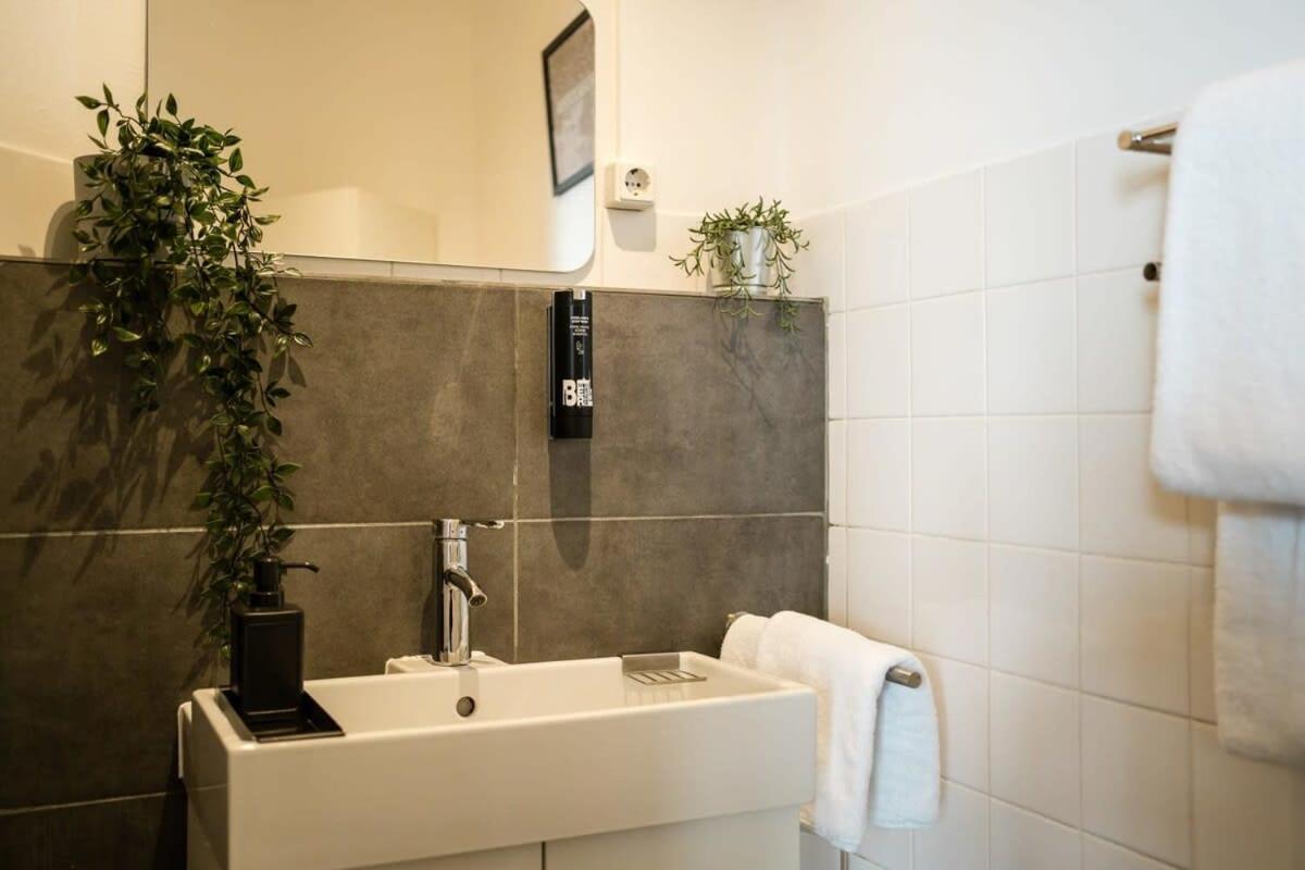 Industrial Loft In Mitte Apartment Berlin