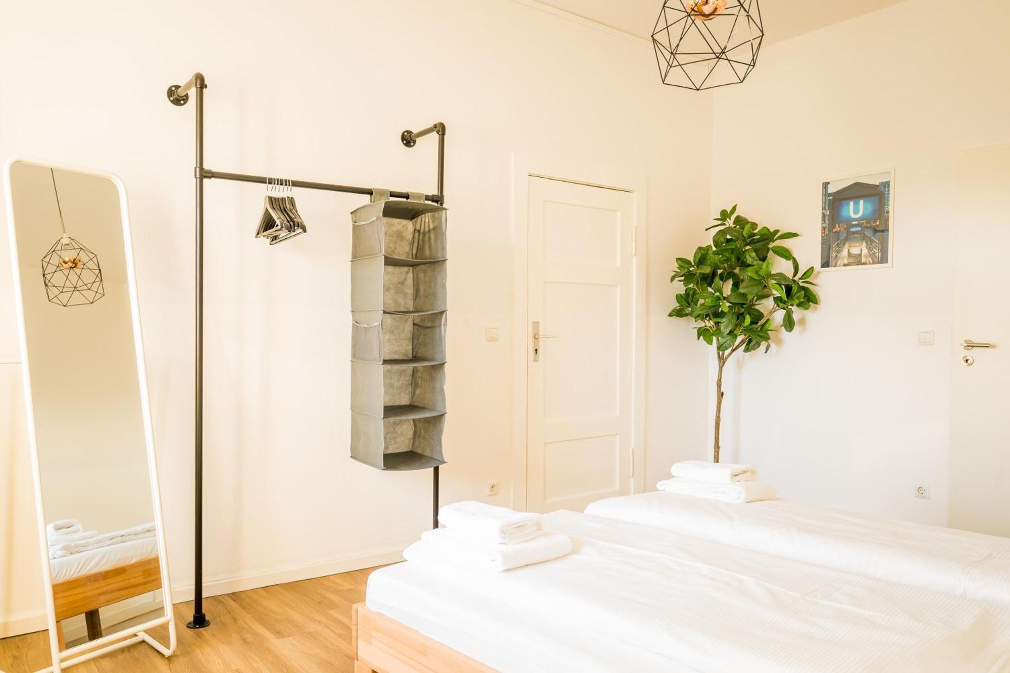 Three Bedroom Big Kitchen Selfcheckin Street Parking Lejlighed Berlin