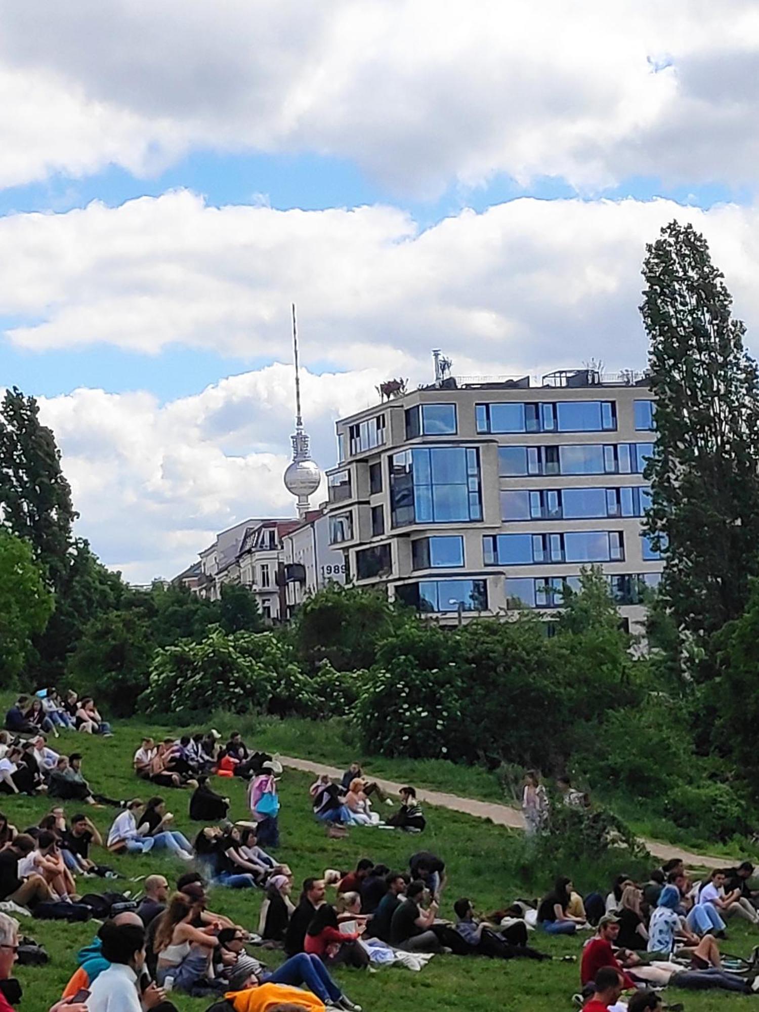 Mini-apartment Ruhig Und Verkehrsgünstig In * Berlin
