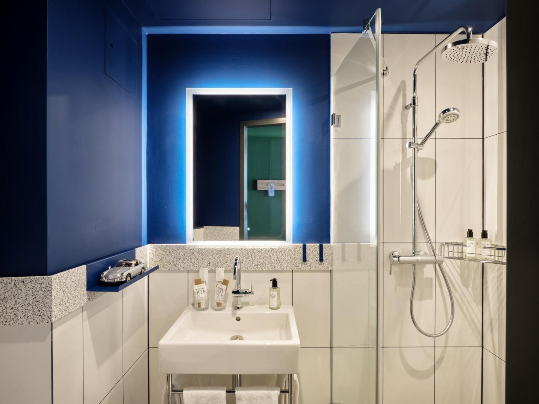 Urban Loft Hotel 4*