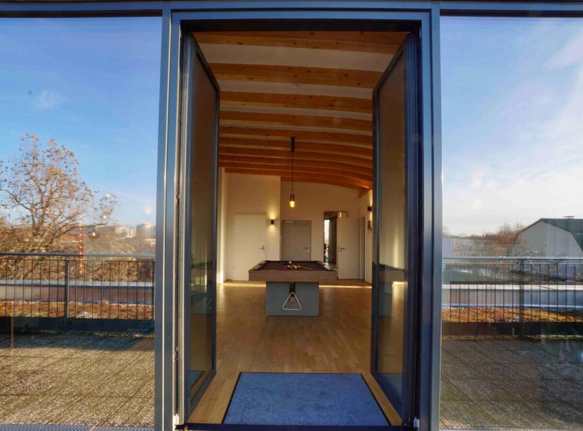 Luxury Penthouse Jacuzzi, Pool Table, Bbq & Desks Hotel Berlin