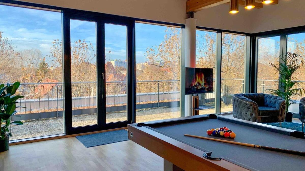 Luxury Penthouse Jacuzzi, Pool Table, Bbq & Desks Hotel *