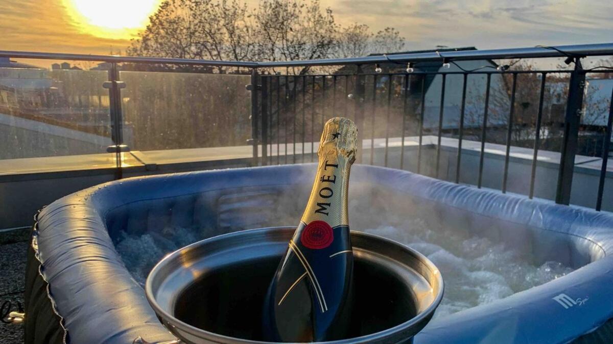 Luxury Penthouse Jacuzzi, Pool Table, Bbq & Desks * Berlin