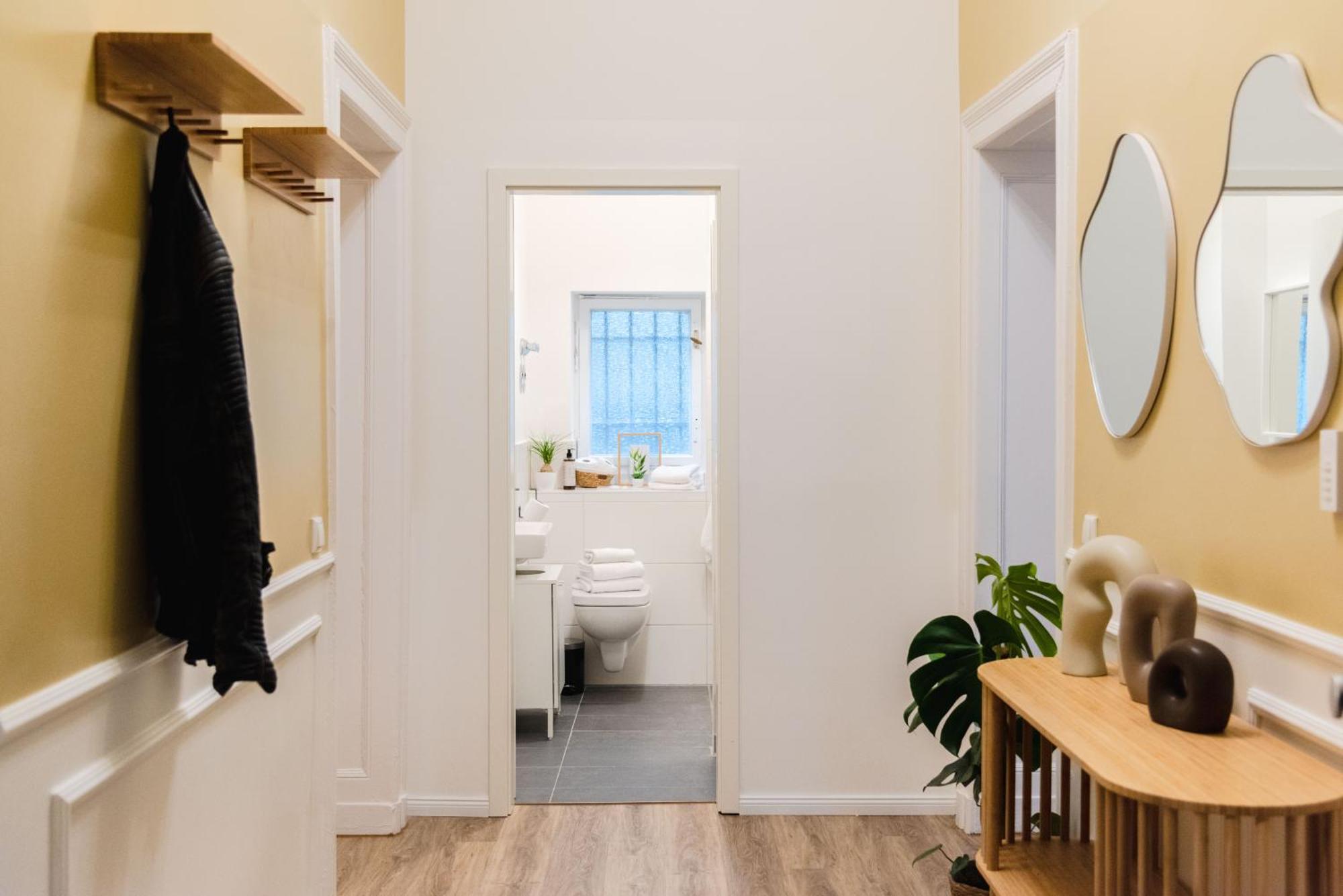 Apartment Exklusive Luxus-unterkunft In Mitte: 2 Apartments, 130m², Designer-moebel, Co2 Neutrale Reinigung Berlin