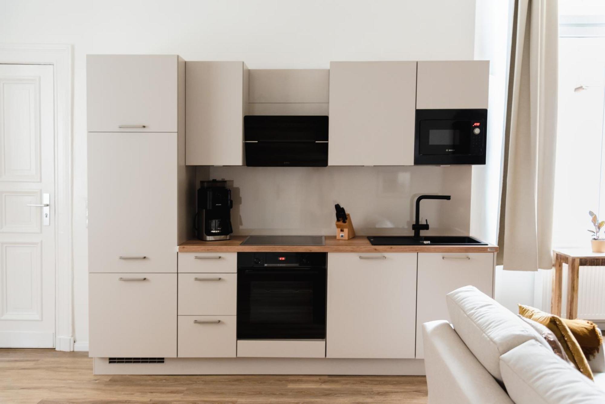 Exklusive Luxus-unterkunft In Mitte: 2 Apartments, 130m², Designer-moebel, Co2 Neutrale Reinigung Berlin
