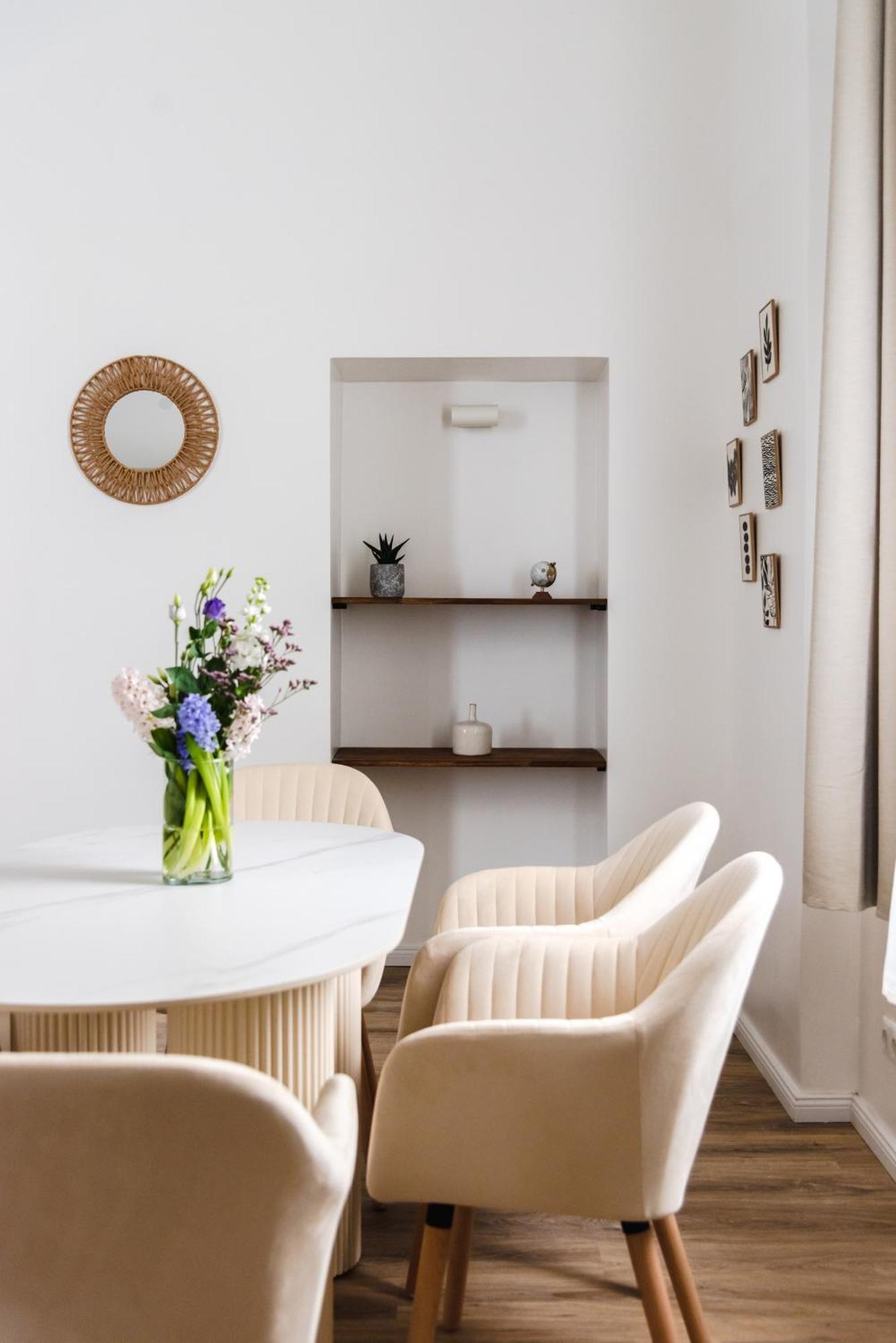 Exklusive Luxus-unterkunft In Mitte: 2 Apartments, 130m², Designer-moebel, Co2 Neutrale Reinigung Berlin