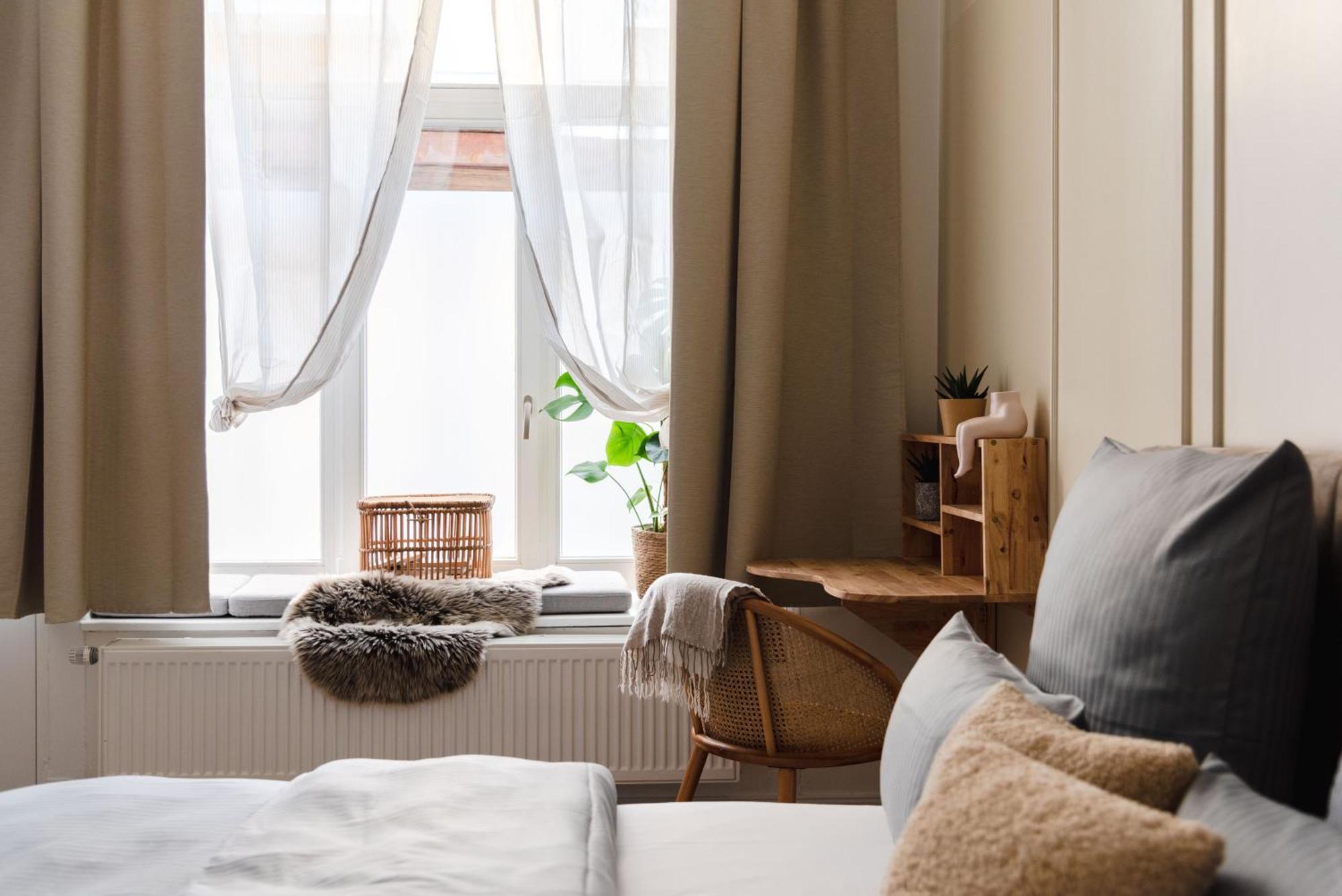 Exklusive Luxus-unterkunft In Mitte: 2 Apartments, 130m², Designer-moebel, Co2 Neutrale Reinigung *