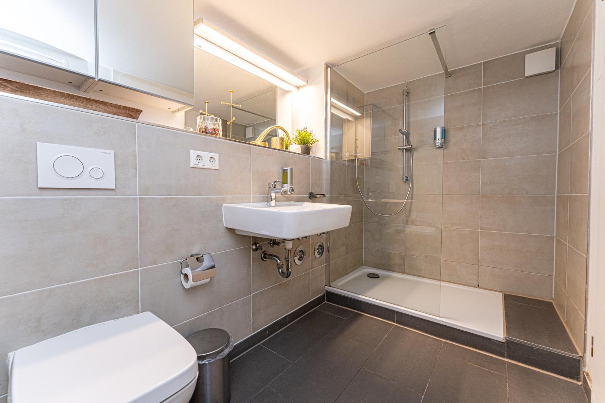 Apartment Be In Zentral Und Ruhig Fuer Familien Und Geschaeftsreisende In Schoeneberg Berlin