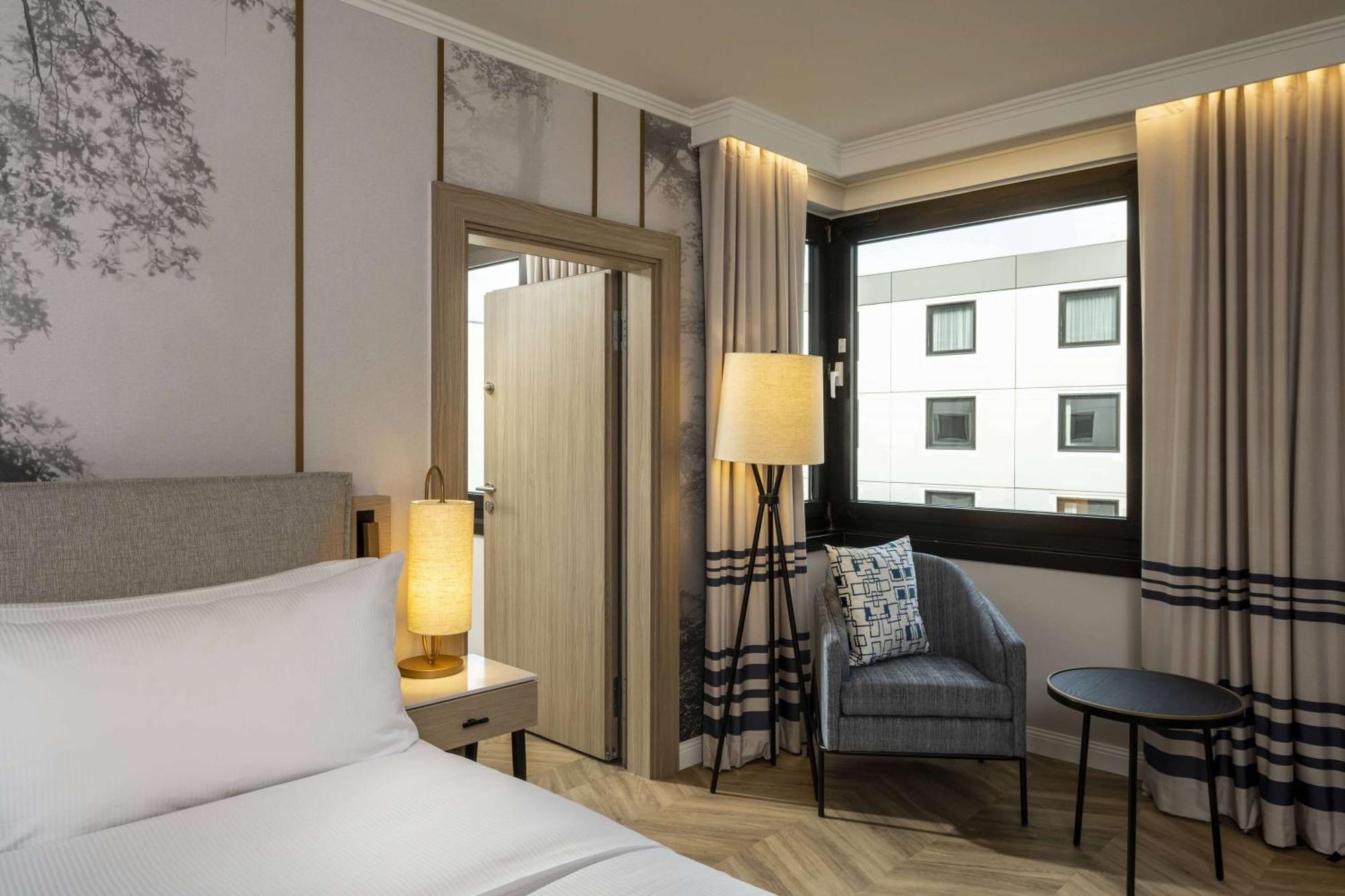 Doubletree By Hilton Ku'damm Hotel *