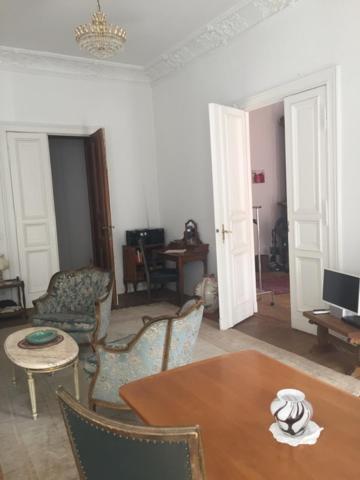 Kant Apartment