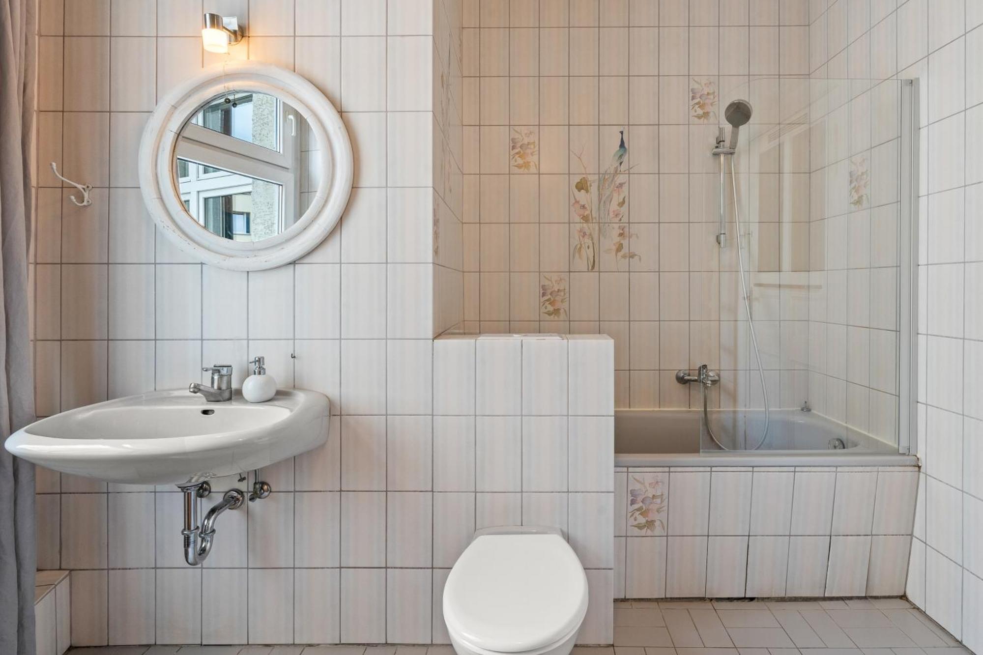 Wilhelmshavener 3br In Downdown Moabit Lejlighed Berlin