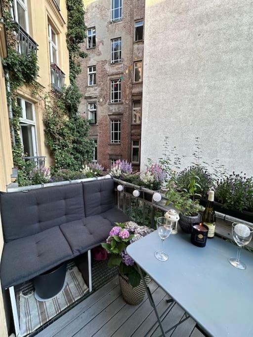 Charming And Cozy *