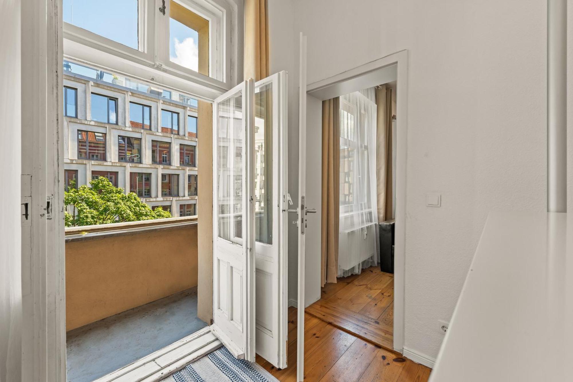 Mooeve Friedrichs Mid Apartment