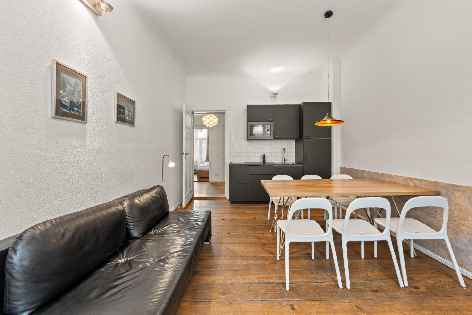 Mooeve Friedrichs Mid