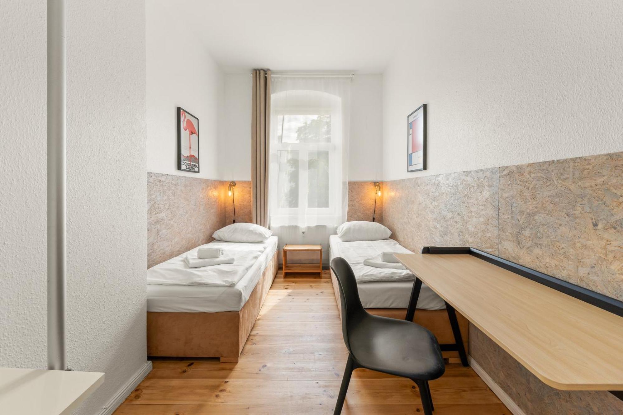 Mooeve Friedrichs Mid * Berlin