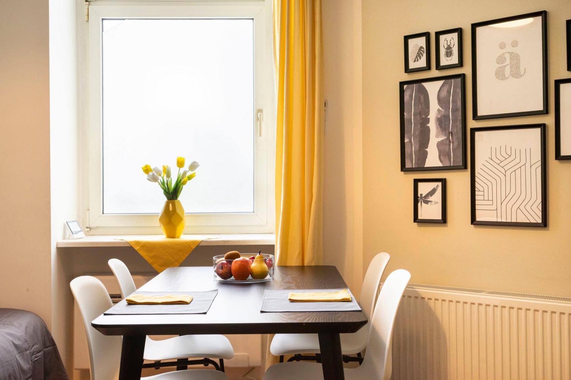112 Joachim Hlinks Apartment