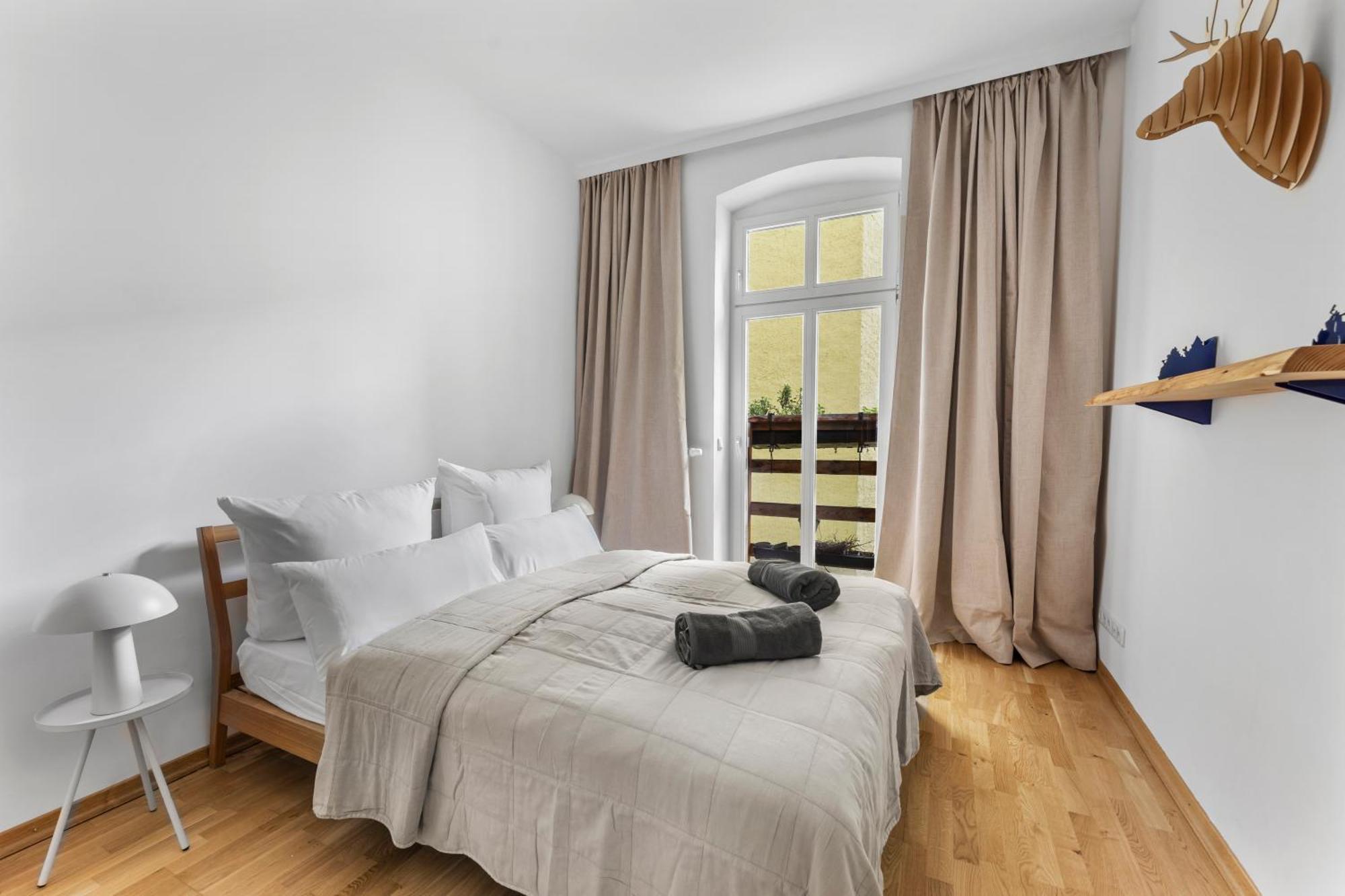 Stylish 120sqm In Berlin-mitte Apartment Berlin