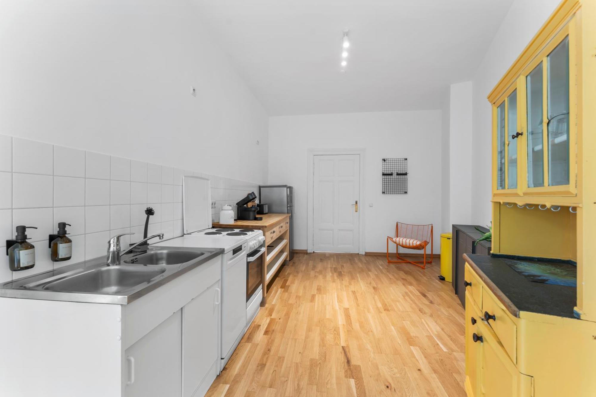 Stylish 120sqm In Berlin-mitte