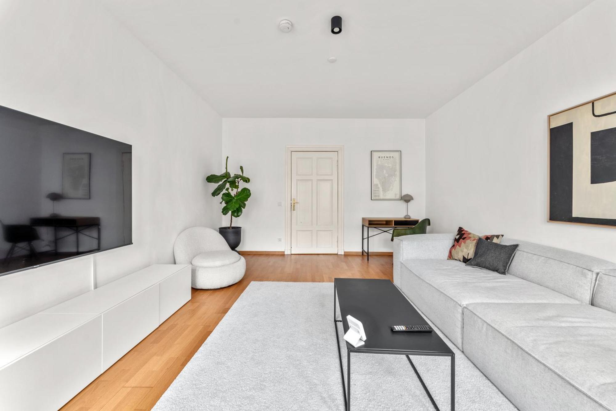 Stylish 120sqm In Berlin-mitte Berlin