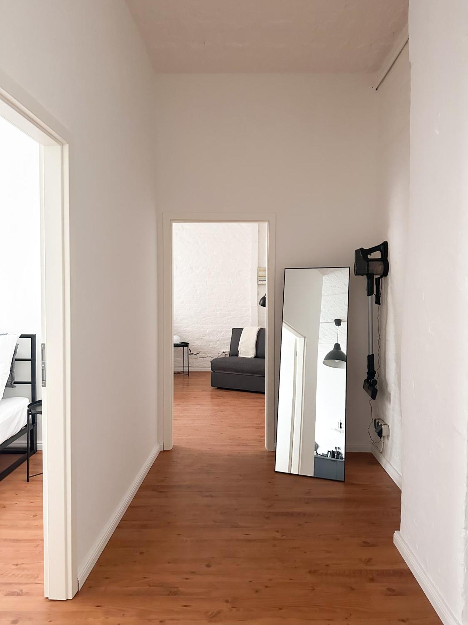 Nook Design-apartments Mit Kueche, Duschbad, Neben U-bahn Station Aber Ruhig Gelegen