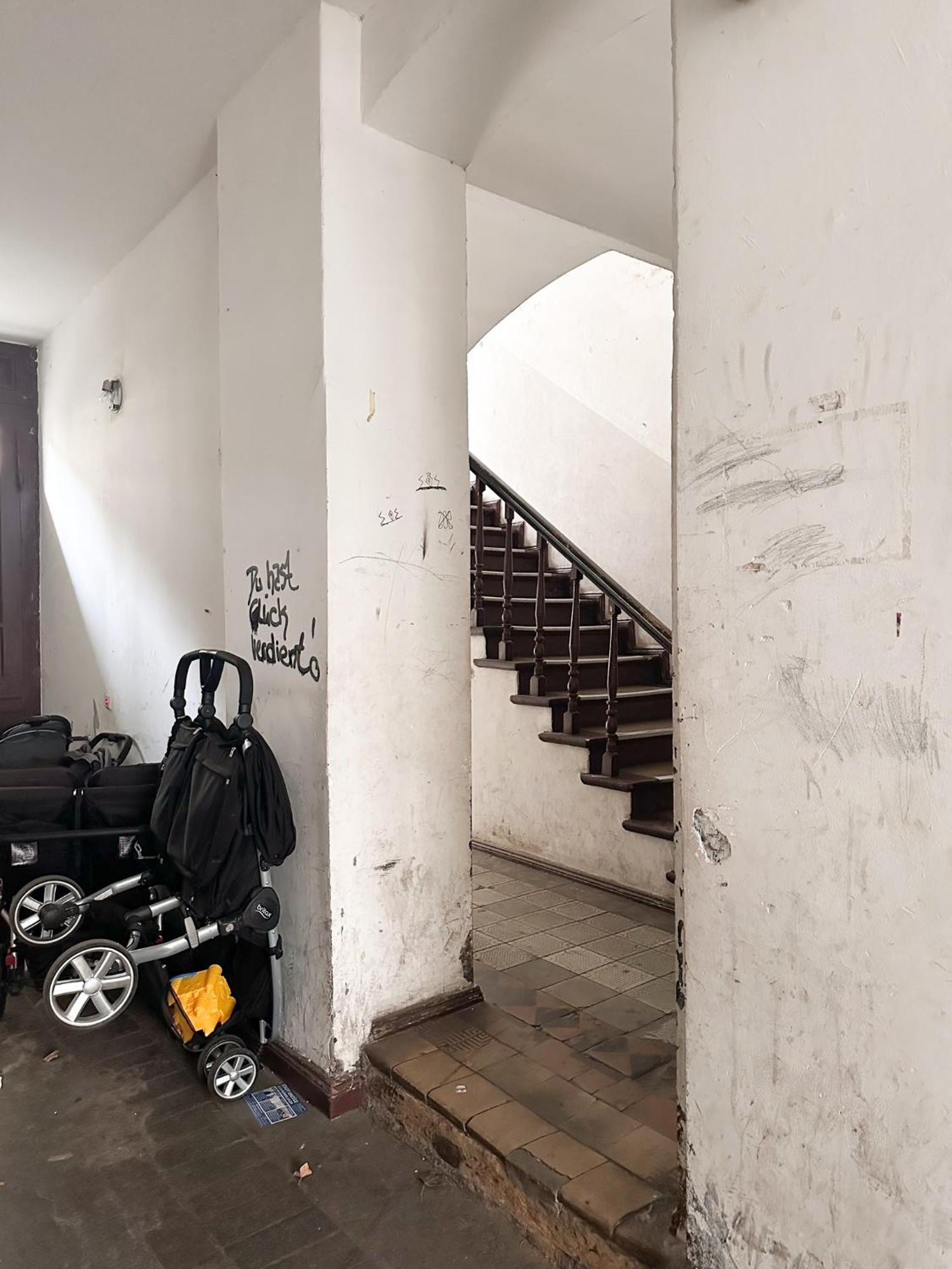 Nook Design-apartments Mit Kueche, Duschbad, Neben U-bahn Station Aber Ruhig Gelegen