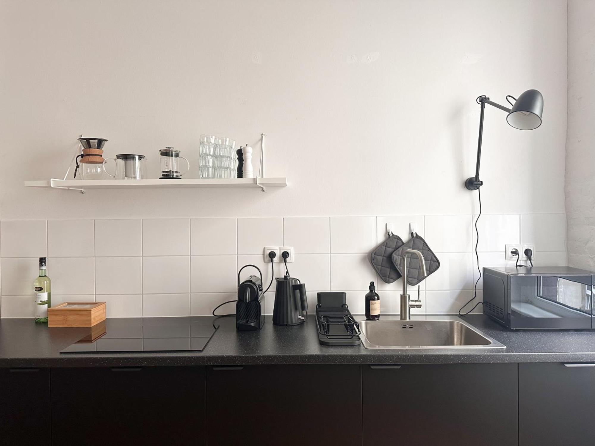Nook Design-apartments Mit Kueche, Duschbad, Neben U-bahn Station Aber Ruhig Gelegen * Berlin