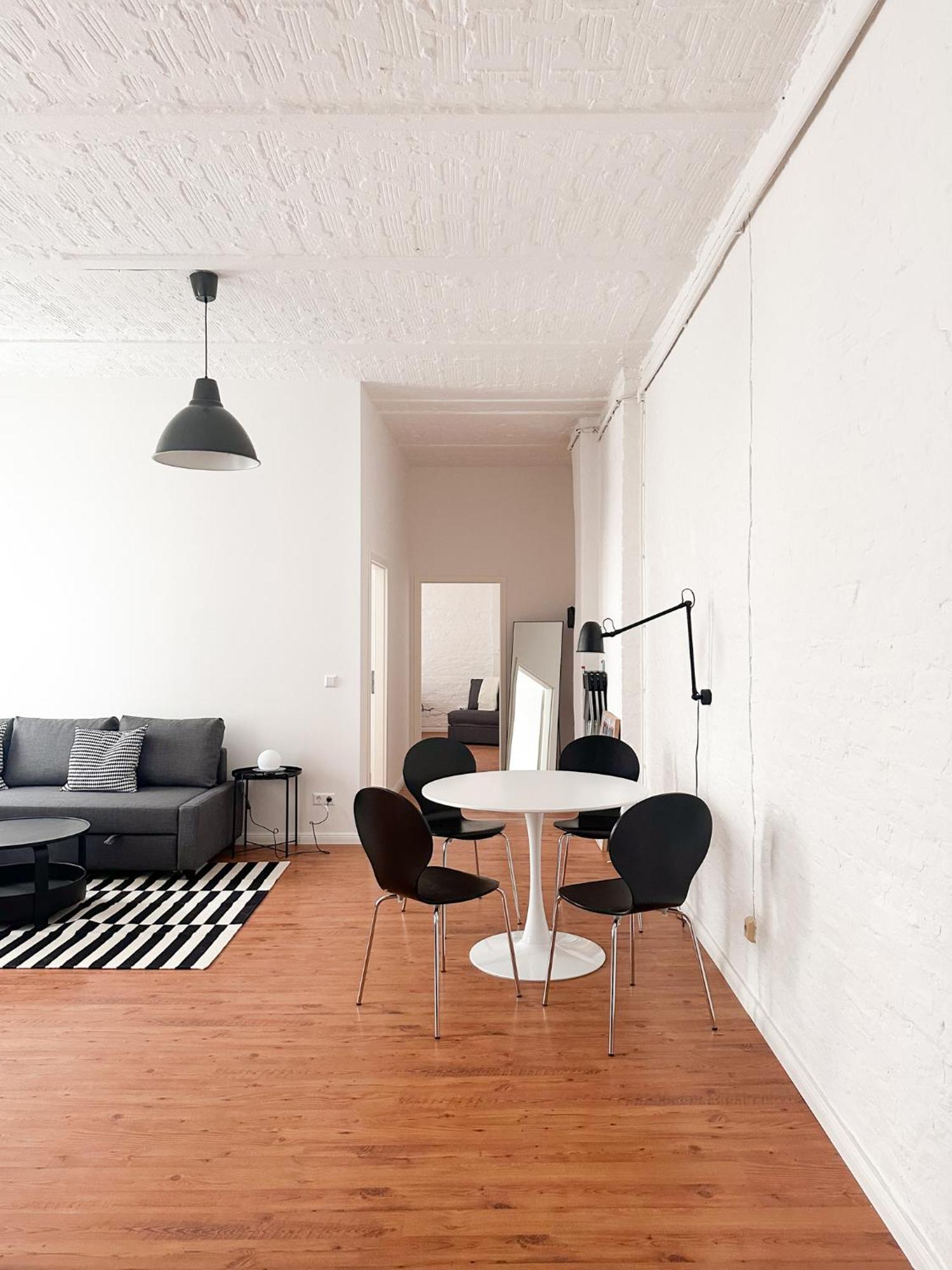 Nook Design-apartments Mit Kueche, Duschbad, Neben U-bahn Station Aber Ruhig Gelegen Apartment *