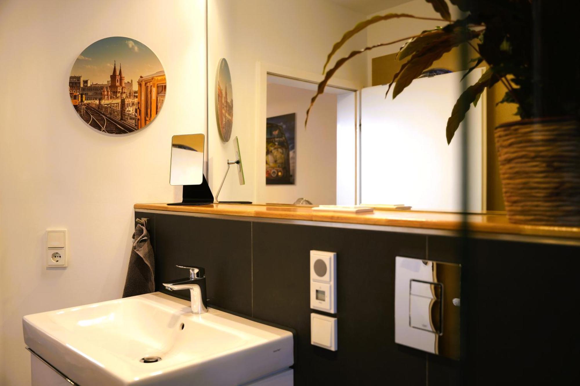 Apartment The Getaway / 80qm In Berlin's Historic Diplomatic Quarter Berlin