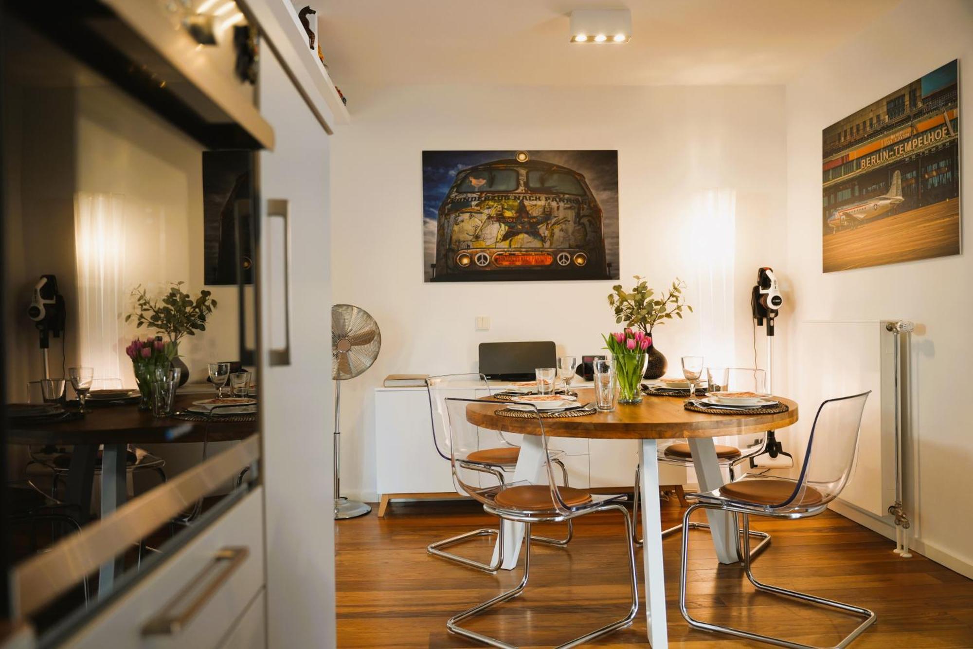 The Getaway / 80qm In Berlin's Historic Diplomatic Quarter Berlin