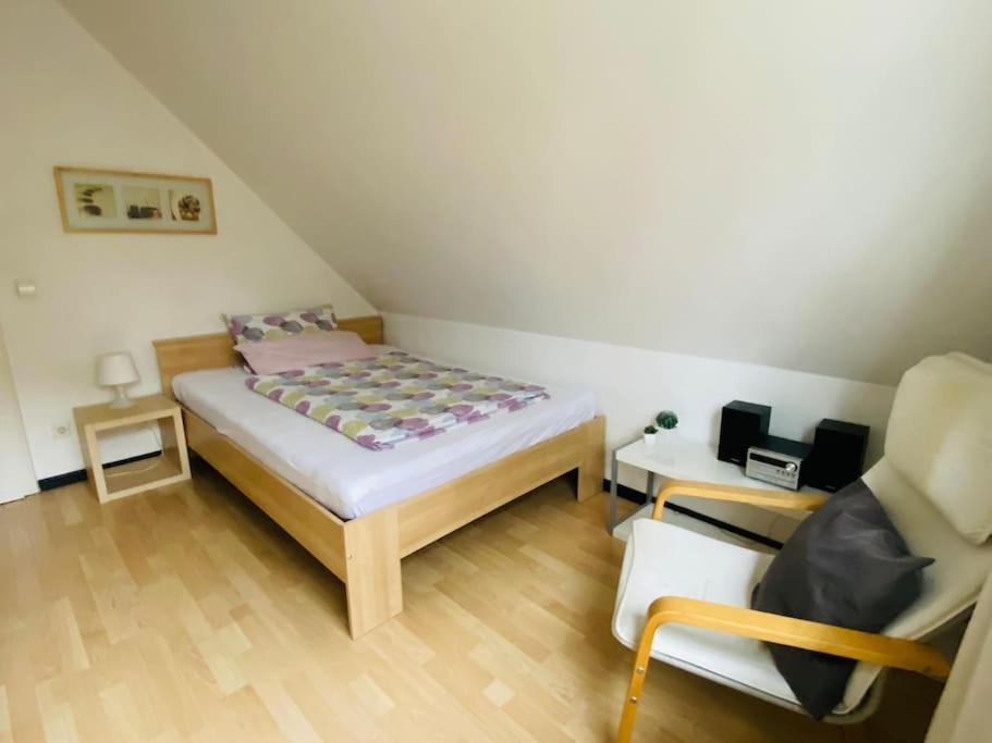 Apartment Dachwohnung Mit Wasserblick Und Eigenem Bootssteg