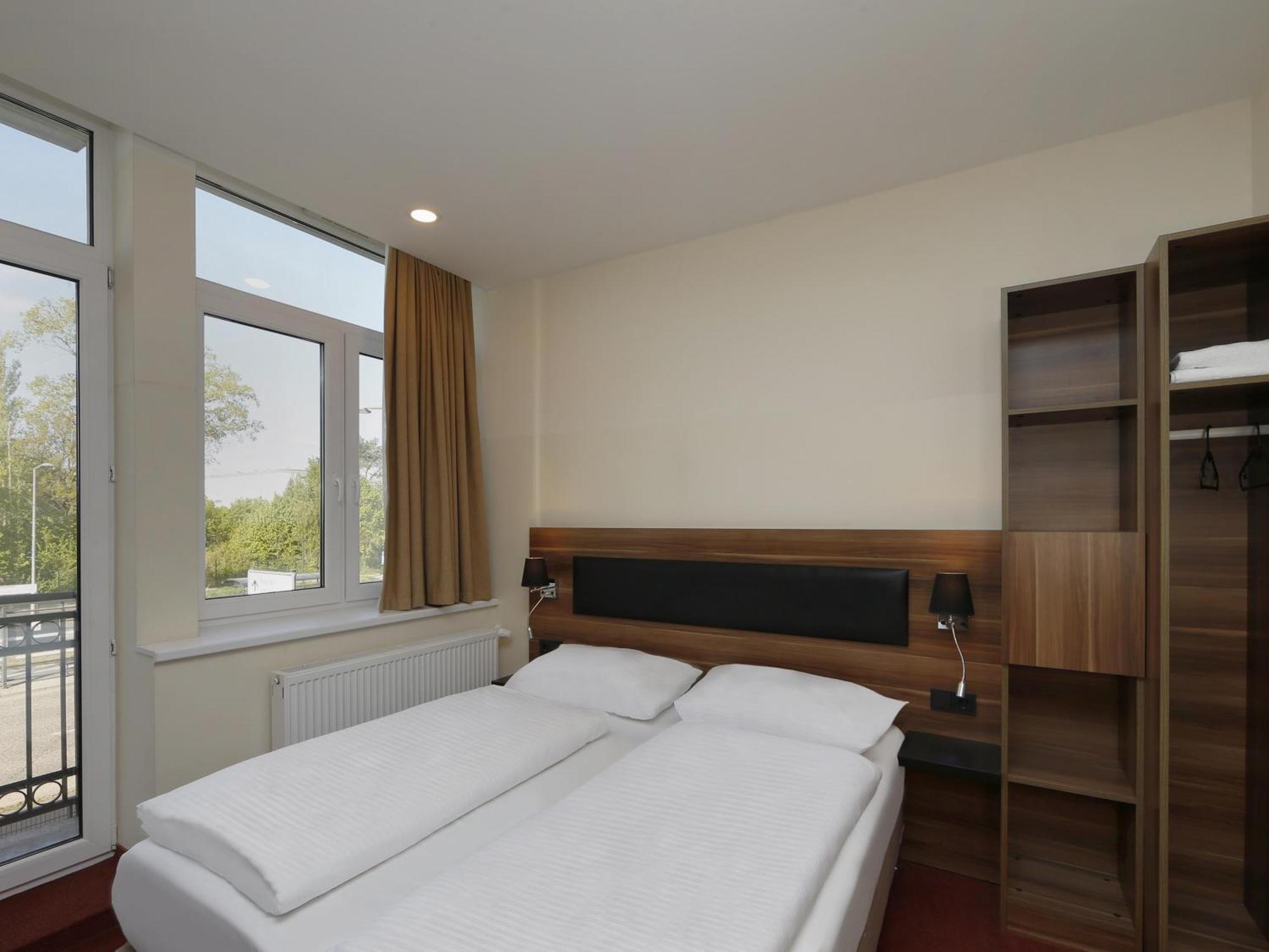 Hotel B&B Hotel Berlin-Adlershof