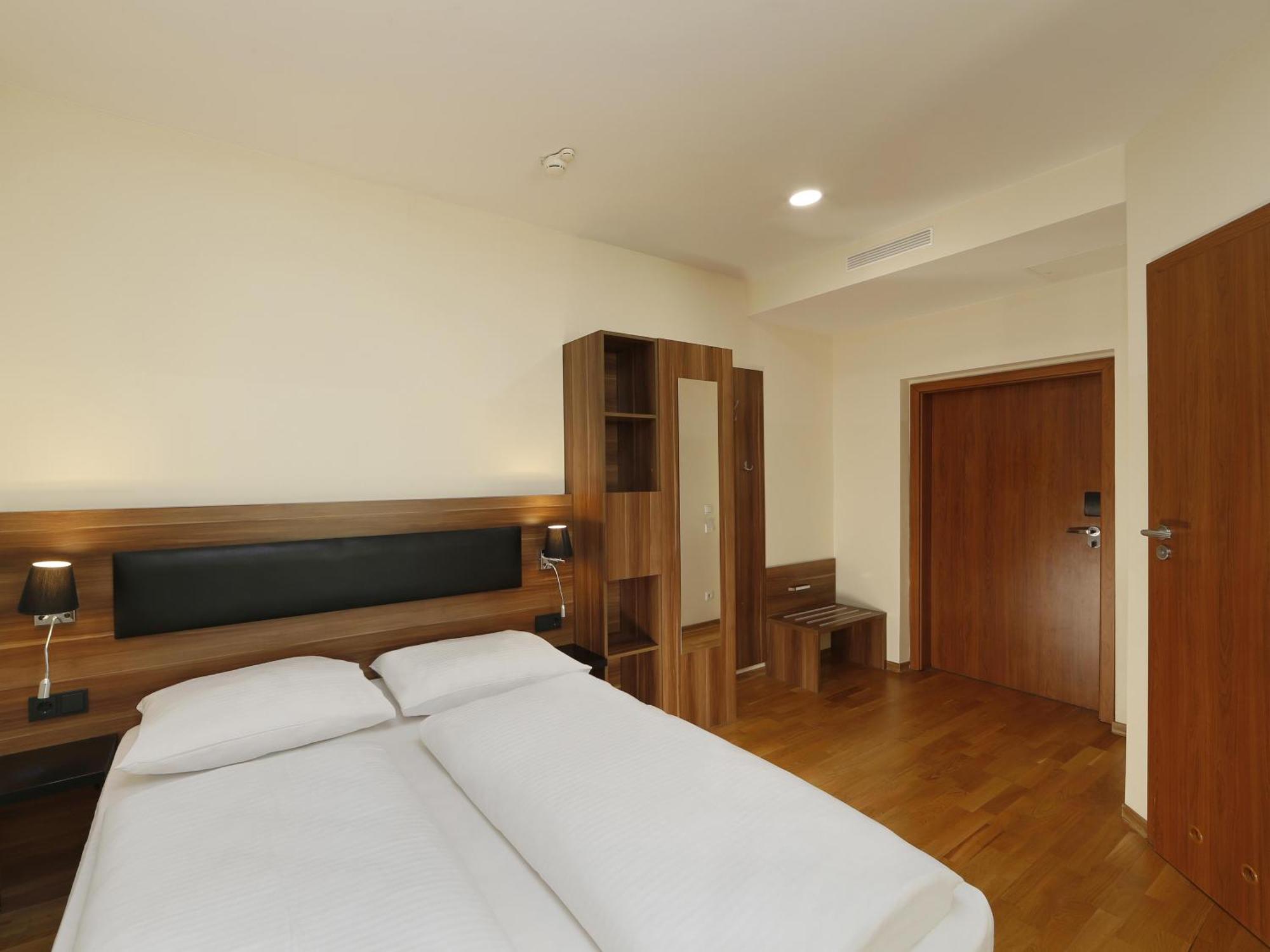 B&B Hotel Berlin-Adlershof Hotel