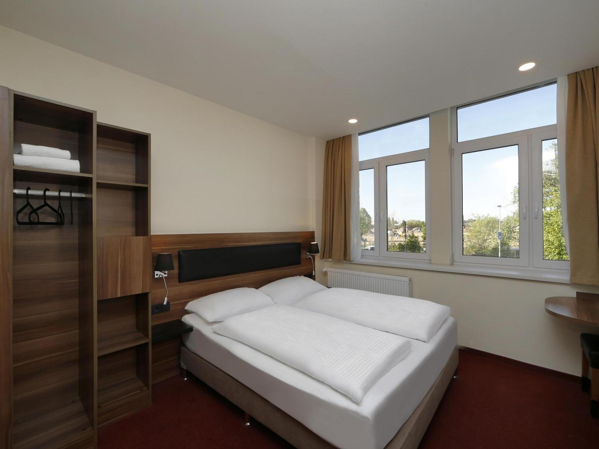 Hotel B&B Hotel Berlin-Adlershof