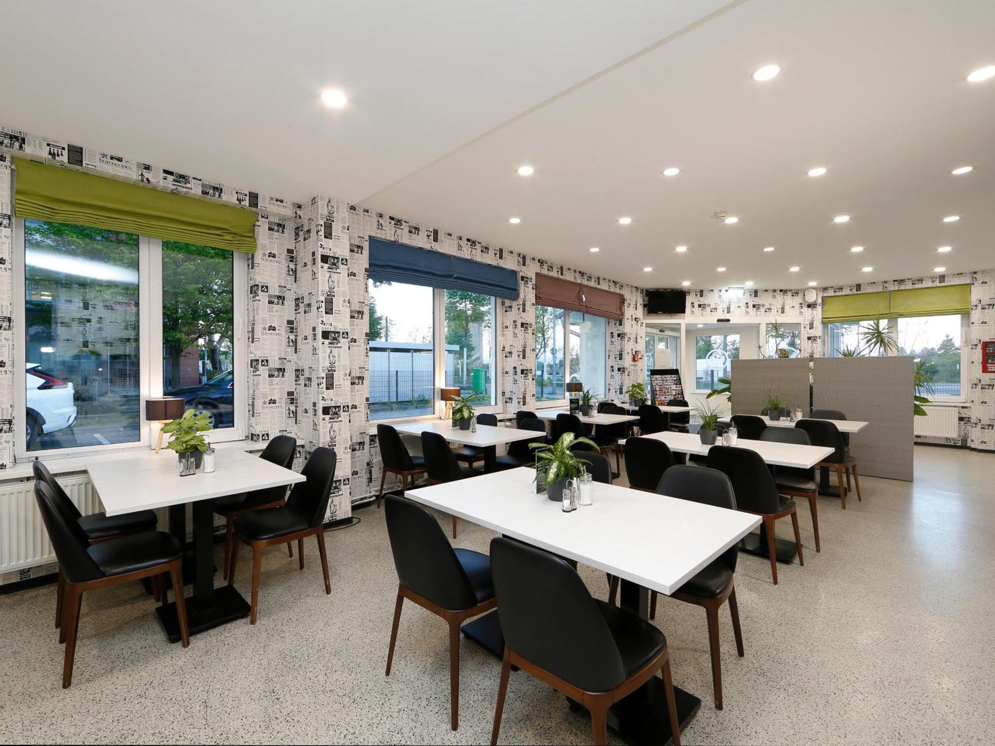 B&B Hotel Berlin-Adlershof 2*