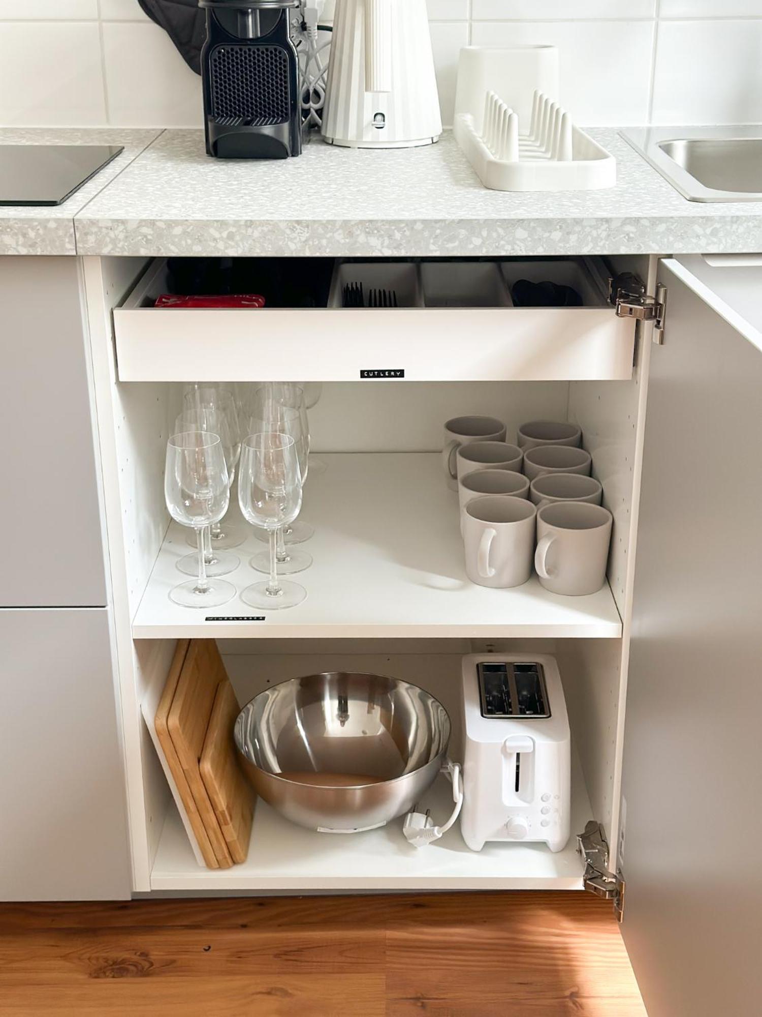 Nook Design-apartments Mit Kueche, Duschbad, Neben U-bahn Station Aber Ruhig Gelegen Apartment *