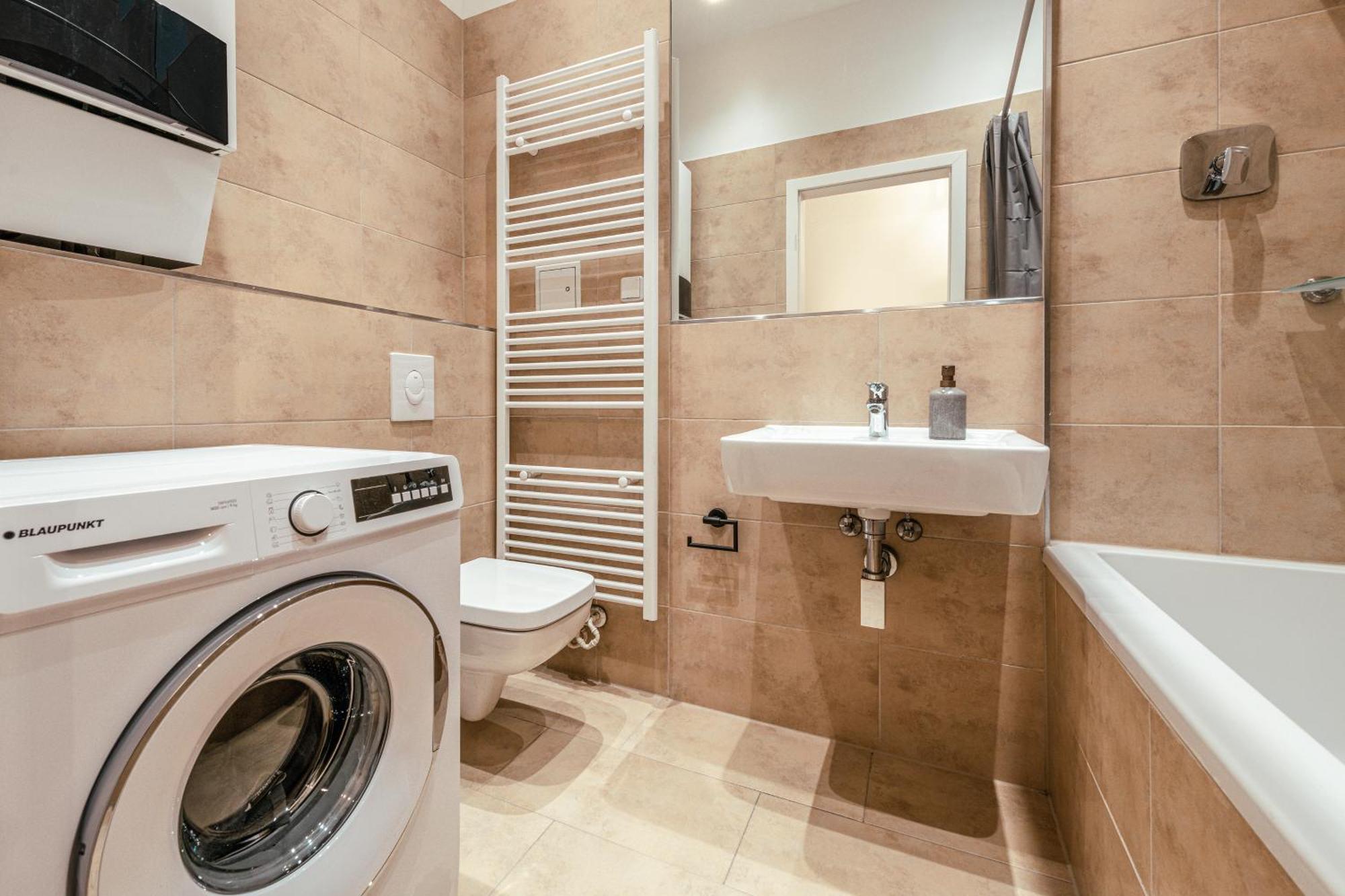 The Malmoeer, 1 Bed With Lovely Terrace Up To 2
